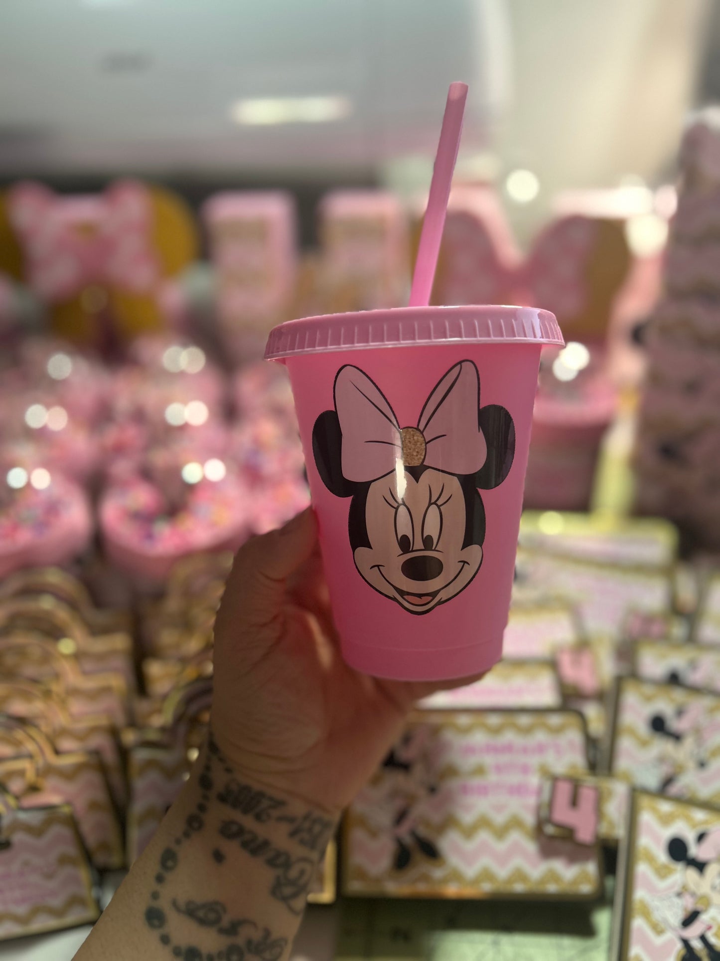Custom Cups With Lids & Straws